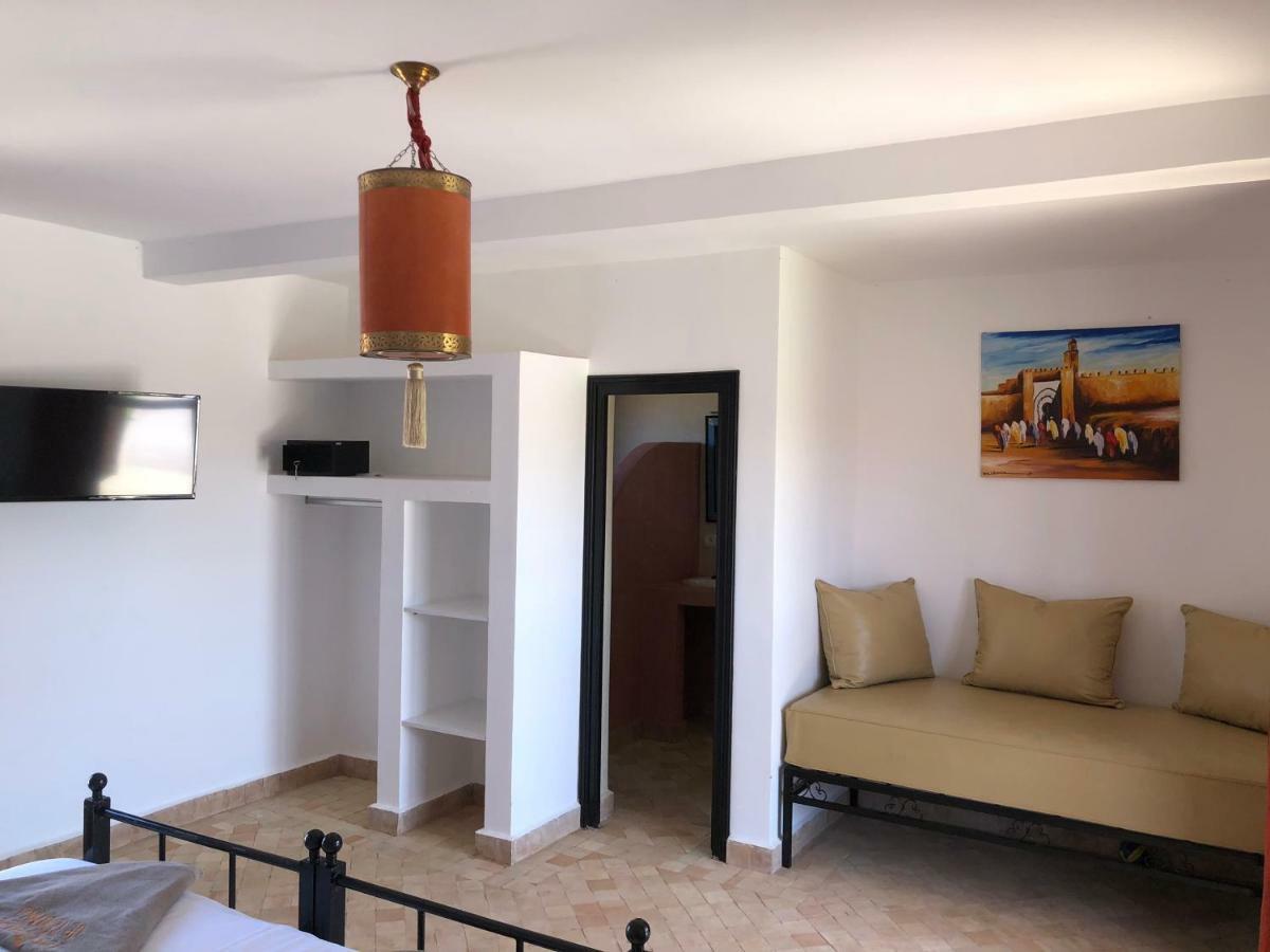 Les Orangers De L'Ourika Hotel Douar Akkara ภายนอก รูปภาพ